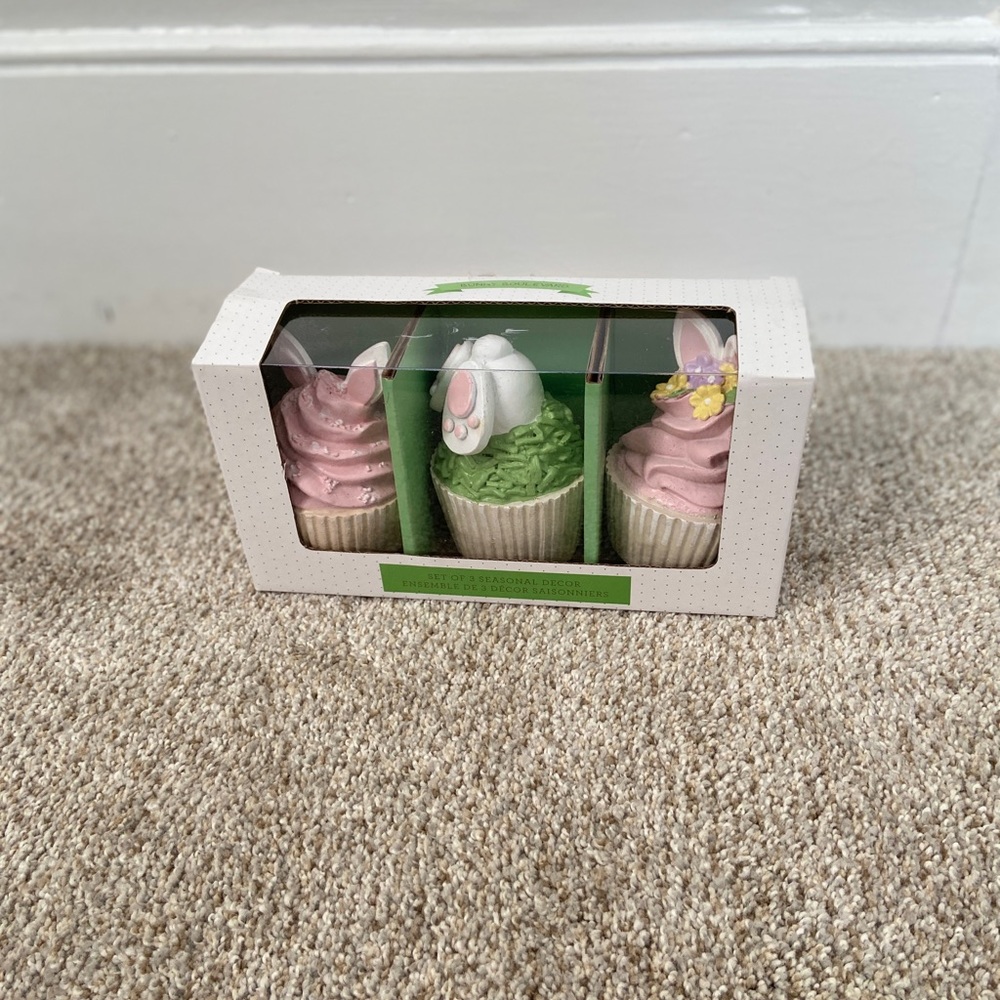 NWT Bunny Boulevard Easter Faux Cupcakes Set of 3 - Picture 3 of 13